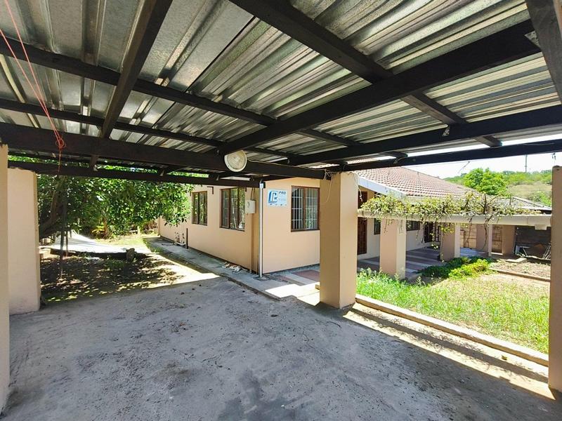 6 Bedroom Property for Sale in Mthata Eastern Cape